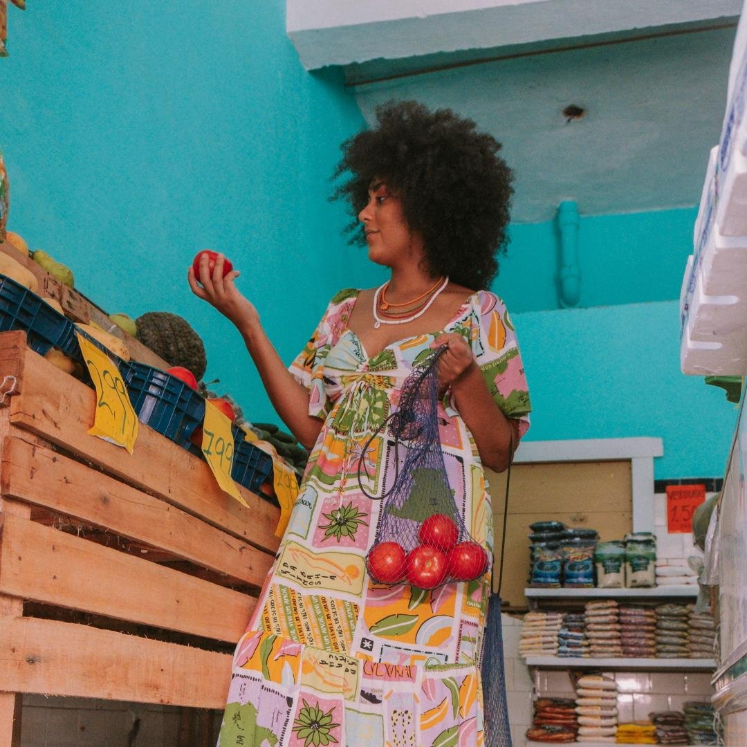 Comprar é apoiar uma causa. E sim, isso diz muito sobre você.